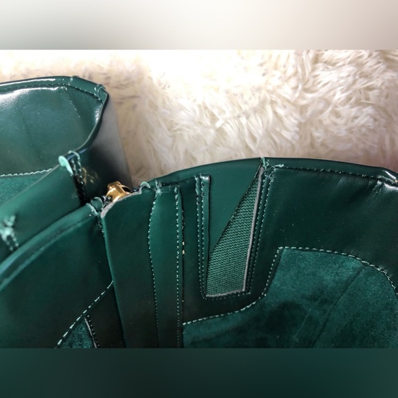 💚🐲Vince Camuto Mallard Green and Gold Heeled Boots size 7M NWOB🐲💚 - Picture 12 of 16